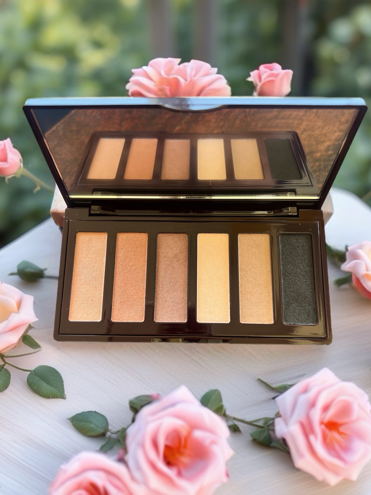 Charlotte Tilbury The Super Nudes Eye Shadow palette